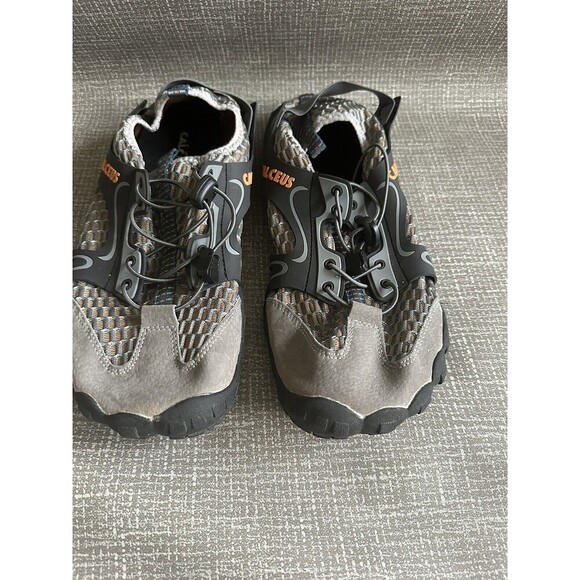 Calceus Men's Water Shoe Size 10.5 US / 45 Gray Pre owned - Picture 2 of 8